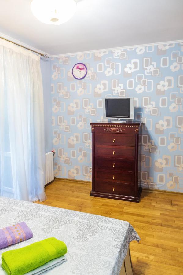 Apartamento Рыбальская 8 Kiev Exterior foto